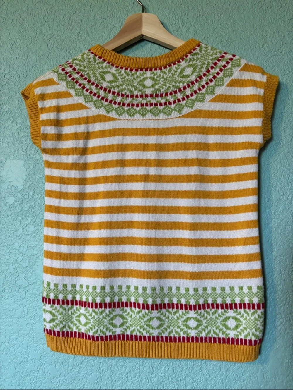 Hanna Andersson Girls Mustard Yellow, Green & White Knitted Sweater Vest, size 8 - Picture 3 of 4